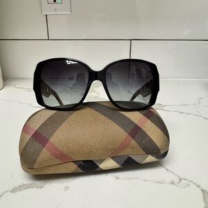 Burberry Vintage Black Sunglasses